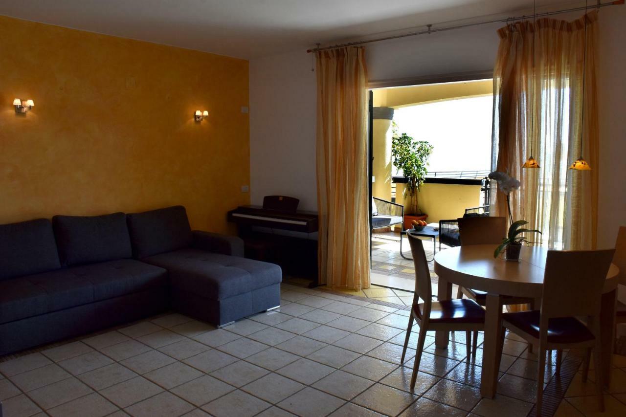 Taormina Sunny Apartment - Taormina Holidays Екстериор снимка